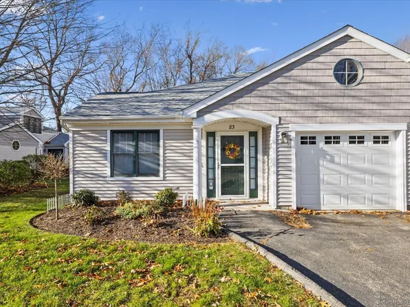 83 Red Cedar Circle #83, Orange, CT 06477