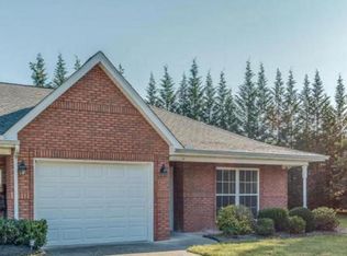 2561 Keeneland Dr, Maryville, TN 37803