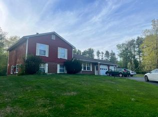 17 Waterhouse Rd, Gorham, ME 04038