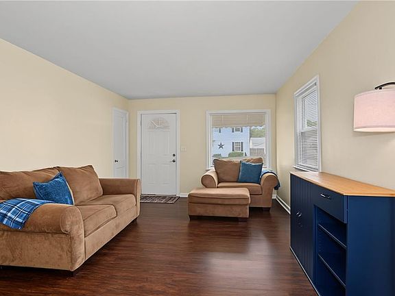 5th image of 3476 Bessie St