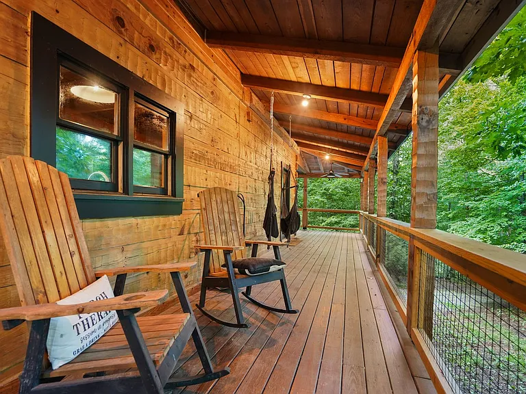 3770 Baxter Rd — Photo 35
