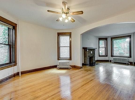 3rd image of 4431 N Campbell Ave
