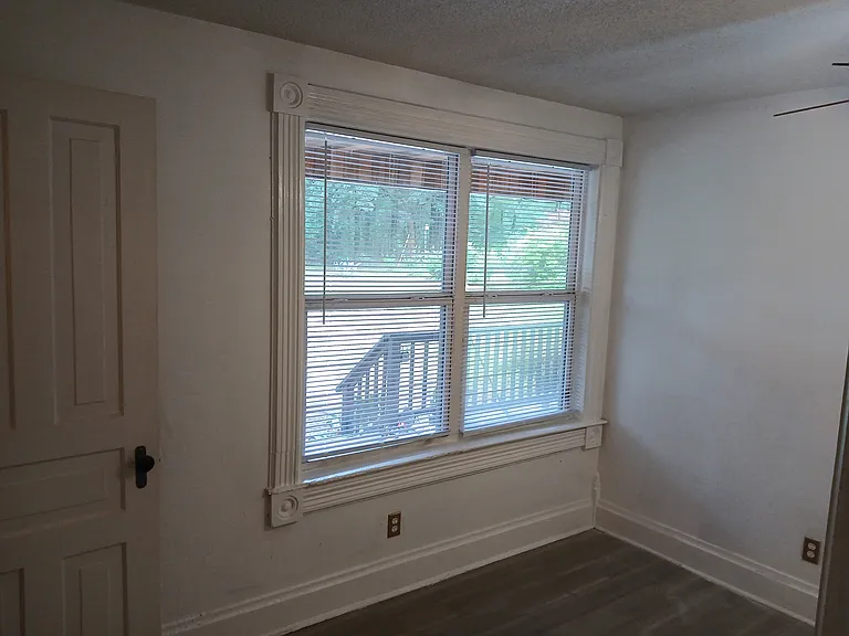 2nd Bedroom Entry View