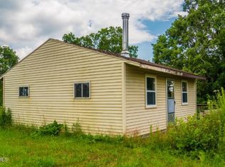 553 Barley Ln, Houston, MN 55943