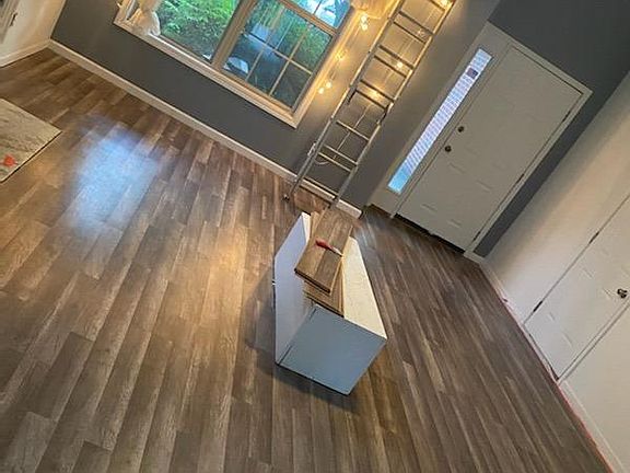 5th image of 561 Lidian Ct