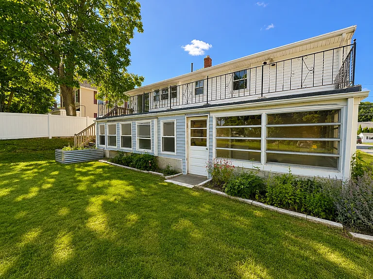 66 Harrison Ave — Photo 33