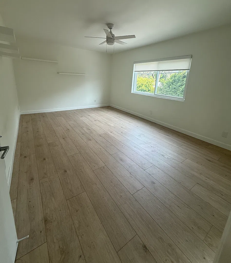 Venice Studio Unit | Controlled Access Building — Photo 3