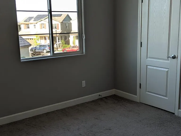 2203 S Dianthus Ct — Photo 24