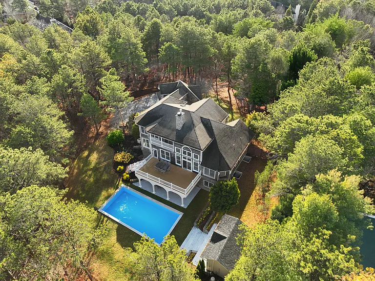 71 Corbett Dr — Photo 16