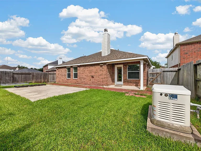 2606 Cypress Springs Dr — Photo 34