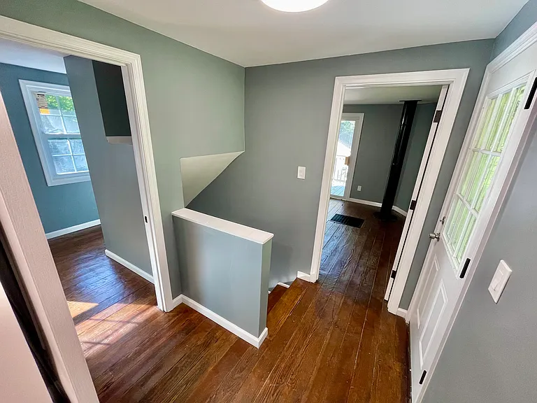 713 Warren Rd — Photo 33