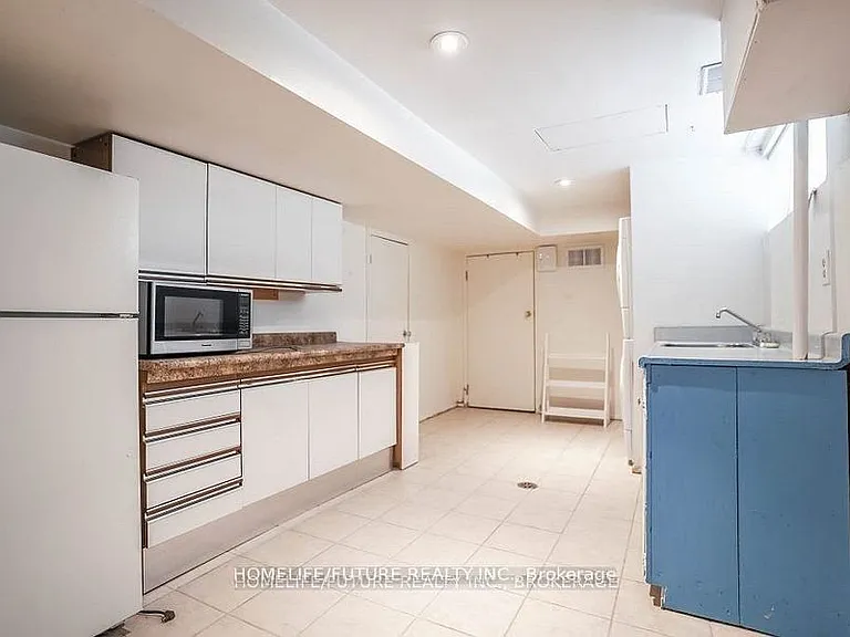 48 Farmcrest Dr #BASEMENT — Photo 11