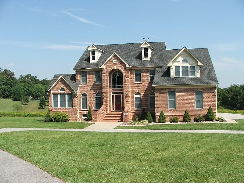 2nd image of 5716 Adams Way