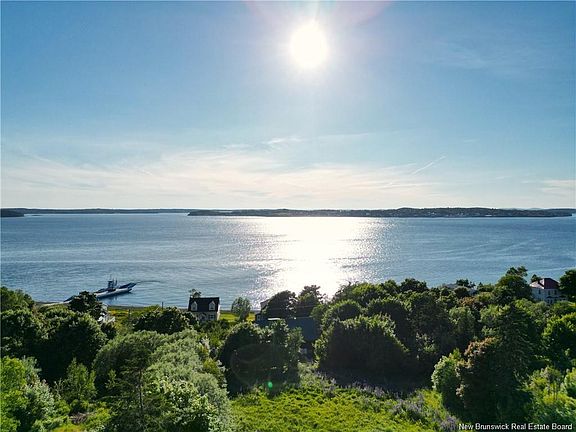 2nd image of Welshpool Back Rd