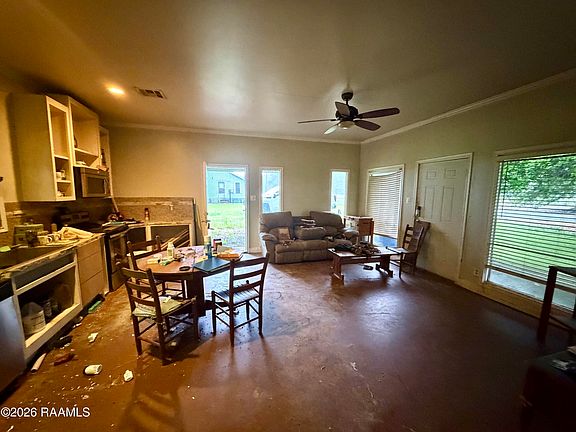 3rd image of 9989 W Etienne Rd