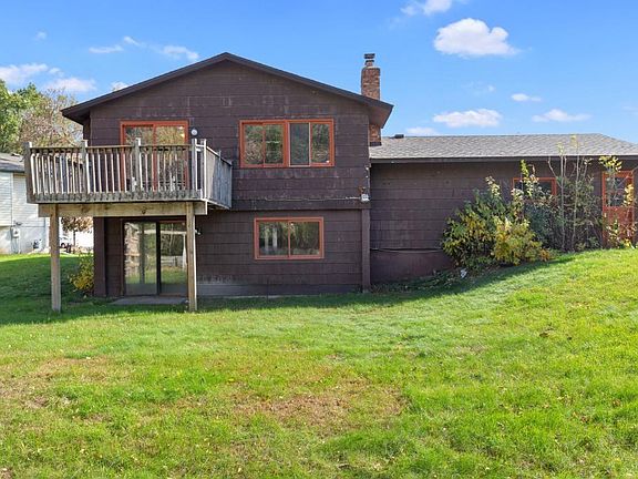 3rd image of 8073 Idaho Cir N