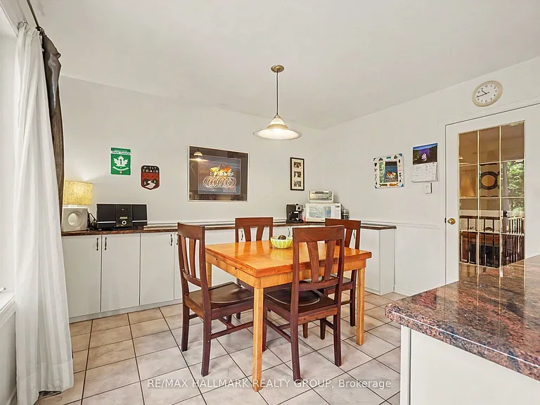 48 Dunbarton Ct — Photo 17