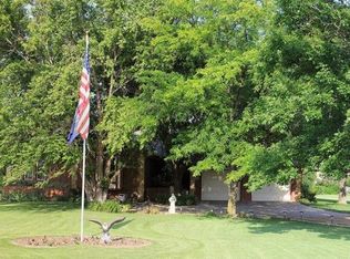2400 N Wheatridge Dr, Wichita, KS 67223