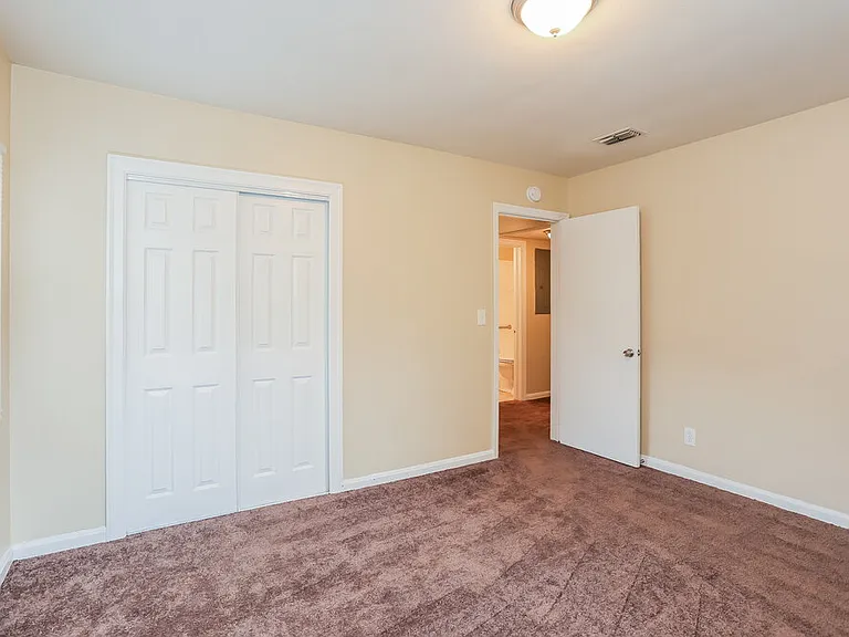 7812 Denham Rd E — Photo 10