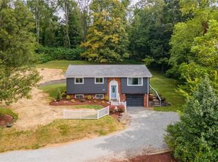 633 Munntown Rd, Finleyville, PA 15332