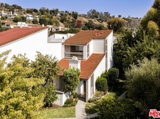 17100 Palisades Cir, Pacific Palisades, CA 90272