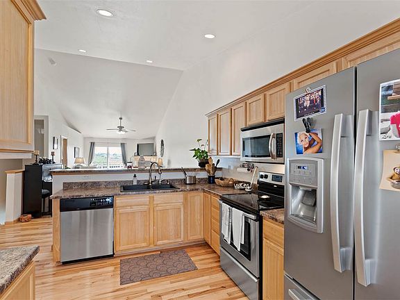 4th image of 1870 Goose Lake Cir