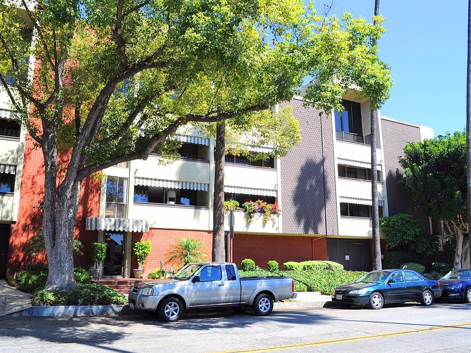 1st image of 125 W Mountain St APT 106