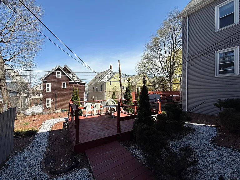 235 Highland Ave #3 — Photo 9