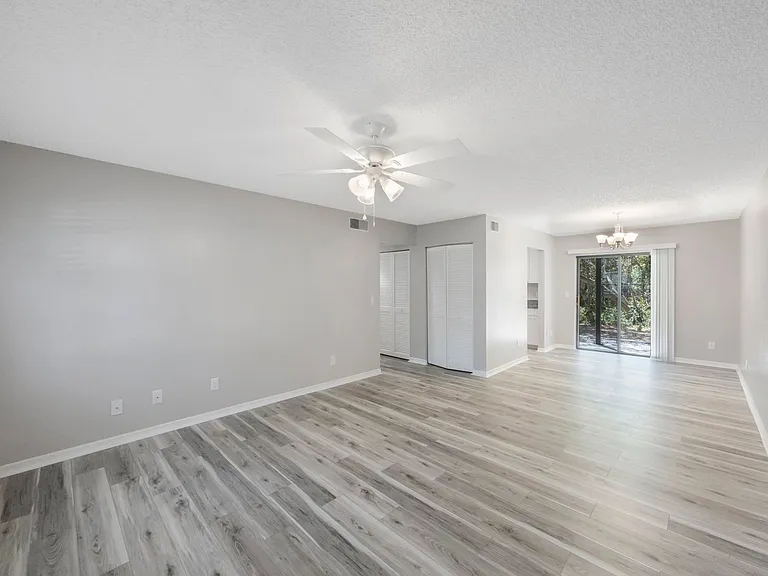 500 9th Ave S #C — Photo 9
