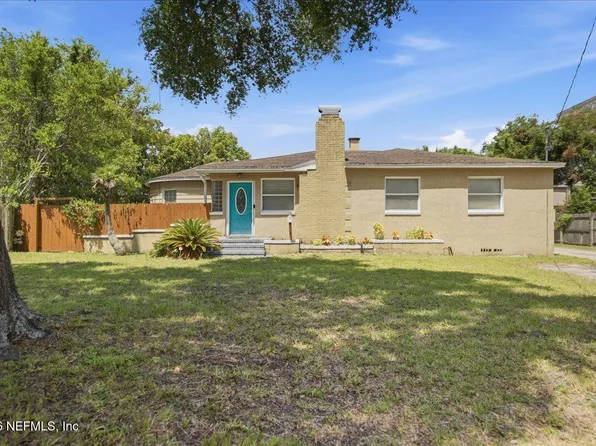 2284 LARCHMONT Road, Jacksonville, FL 32207