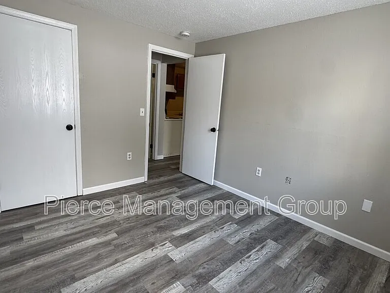 20 Wolf Rd E #108 — Photo 8