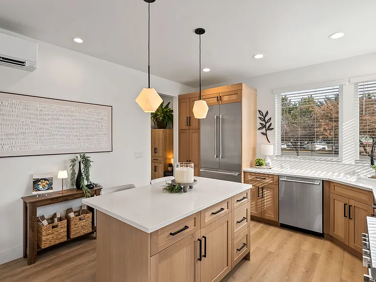 330 NE Quimby Ave #1 — Photo 15