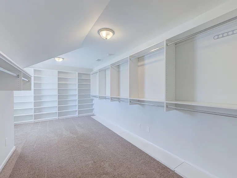 151 Brockway Dr — Photo 30