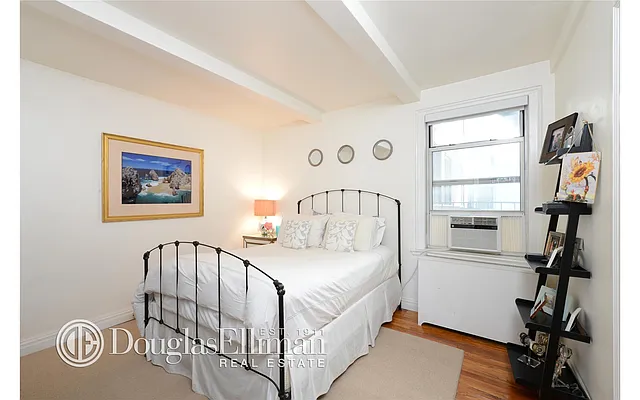 Rented by Douglas Elliman | media 26