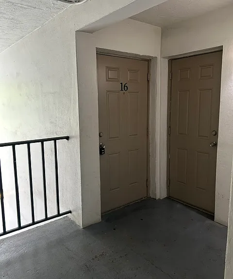 151 SE 6th Ave #16 — Photo 12