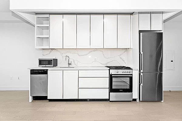 1st image of 635 4th Ave #815