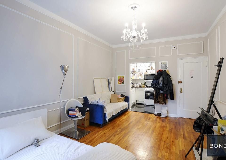 2nd image of 311 E 73rd St #3