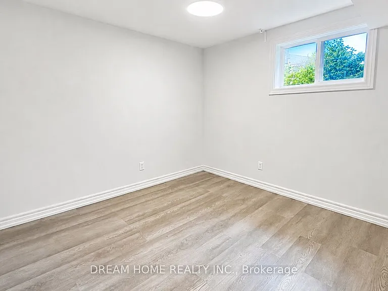 46 Monmouth Ct #BASEMEN — Photo 11