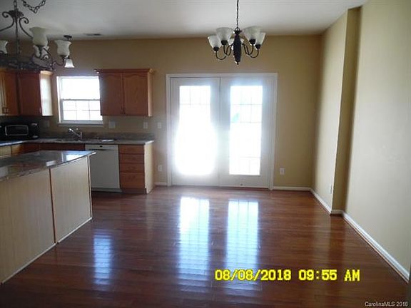 5th image of 6817 Creft Cir