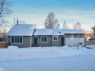 4001 Iona Cir, Anchorage, AK 99507
