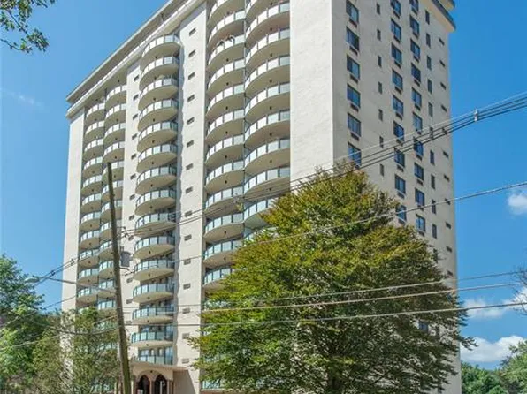 125 Prospect Ave APT 5B, Hackensack, NJ 07601