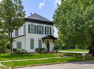 930 W Sears St, Denison, TX 75020
