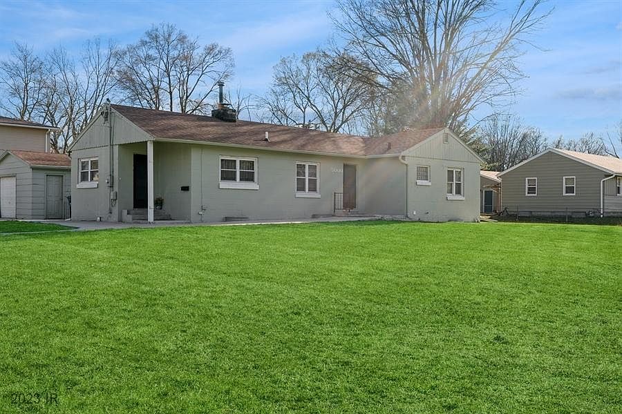 5000 Urbandale Ave, Des Moines, IA 50310 MLS 670587 Zillow