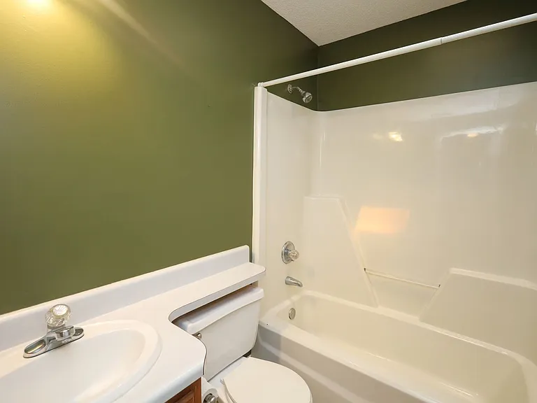 326 Jennifer Cir — Photo 11