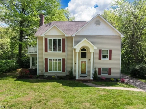 820 E Broad St, Westfield Town, NJ 07090