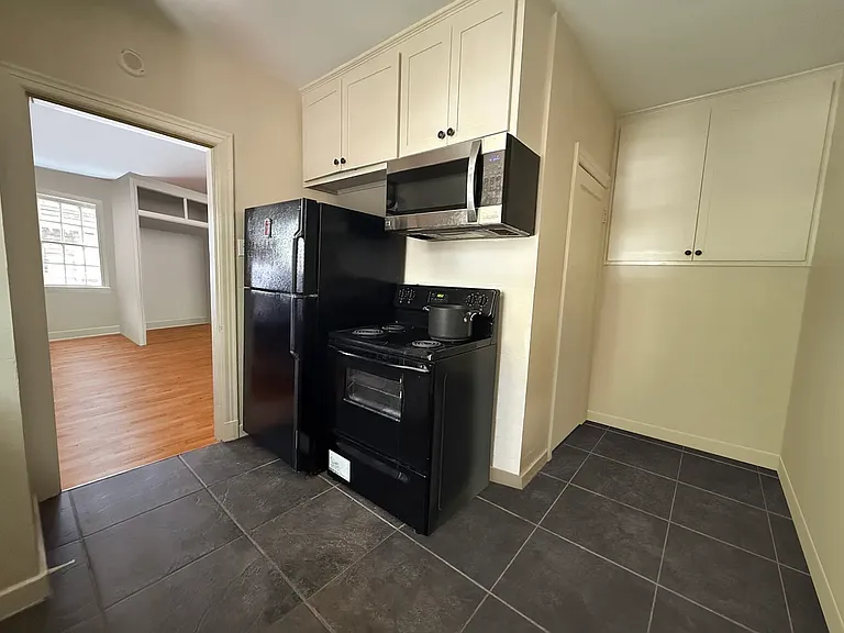 805 Spanish Town Rd #1 — Photo 5