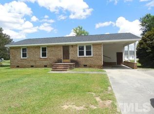20 Willow Dr, Coats, NC 27521
