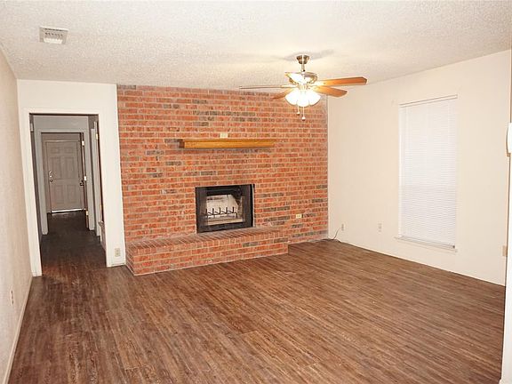 2nd image of 2321 Miguel Ln