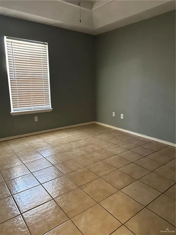 1 bed, 1.5 bath, 700 sqft, $750 — Photo 4