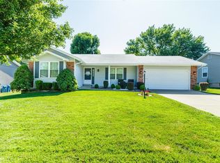 676 Woodstream Dr, Saint Charles, MO 63304